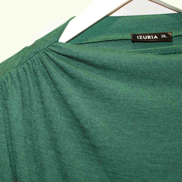 Izuria Sweaters - Izuria Green Ruched Sweater - Sz 2X